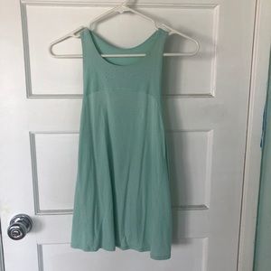 Lululemon split back tank